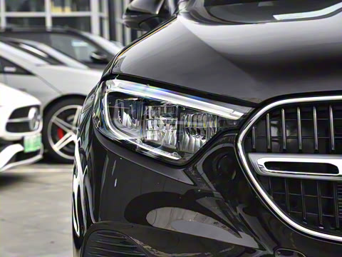 2025�� GLC 260 L 4MATIC ������