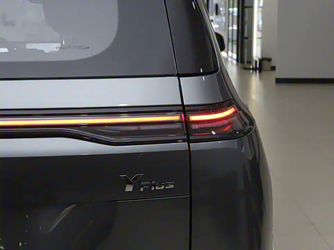 2025�� Plus 510 ������