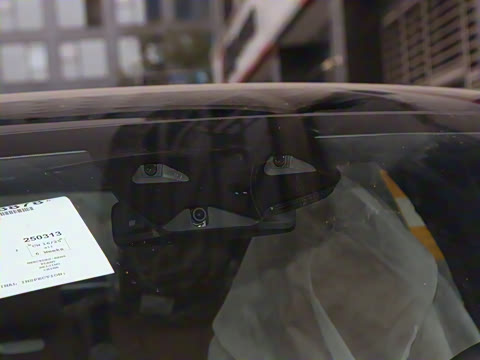 2025�� �Ŀ� E 300 L ʱ����