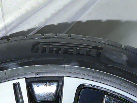 2025�� 702 �Ǽ�˫�������ٰ�