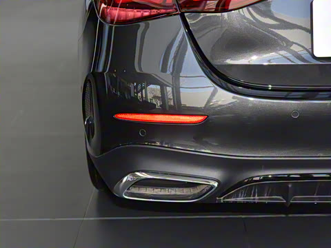 2025�� E 300 ʱ�����˶���