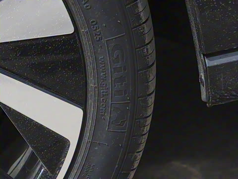 2025�� 300TSI Pro