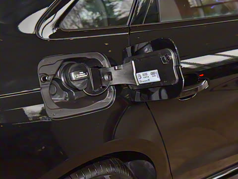 2024�� 40 TFSI ����������(��ҹ��)