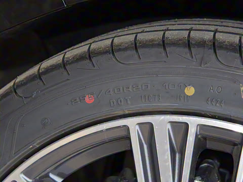 2025�� 45 TFSI quattro ��ѡ������+������