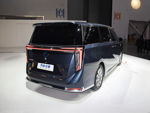 2025�� Ǭ��ϵ�� Ultra ͷ�Ȳ�