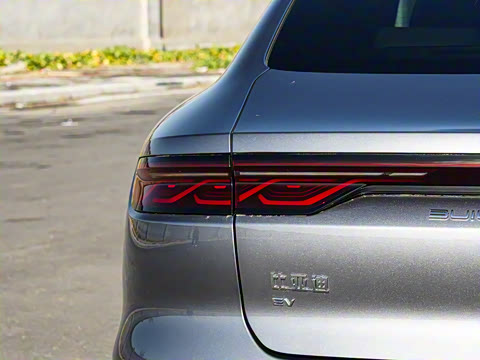 2025�� EV �Ǽݰ� 506KM�����