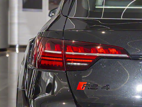 2024��  RS4 Avant �����
