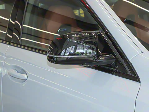 2024�� X6 M ������