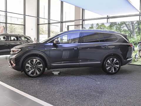 2025�� 380TSI ���������Ѿ�Pro  ������ 7��