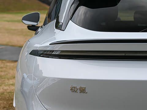 2025�� �����������Ǽݰ� 100kWh