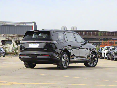 2025�� 636Ultra�Ǽݰ� 5��