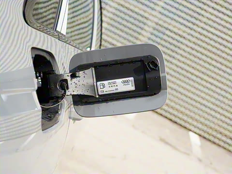 2025�� 200���������� 40 TFSI ����������