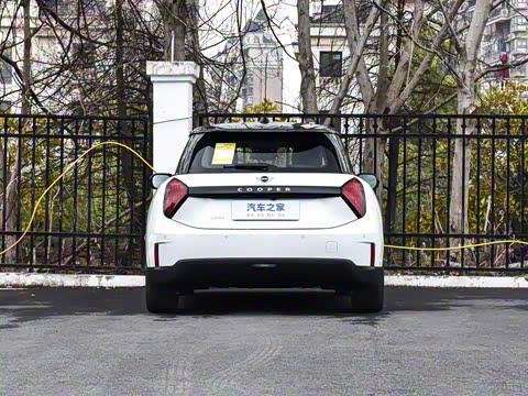 2025�� 456km COOPER E ������