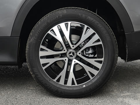 2024�� �Ŀ� GLB 220 ������