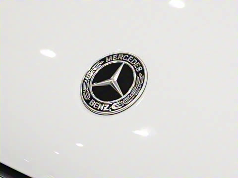 2025�� �Ŀ� GLC 260 L 4MATIC ������