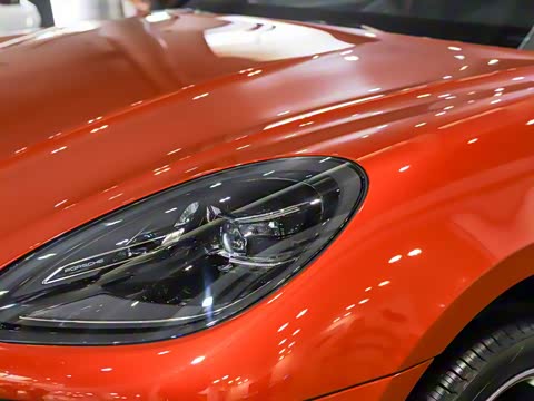 2025�� Macan 2.0T ���ΰ�