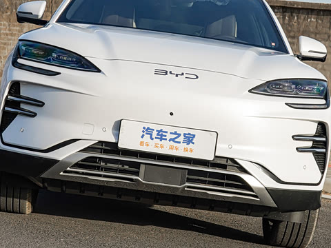 2025�� EV �Ǽݰ� 605km �콢��