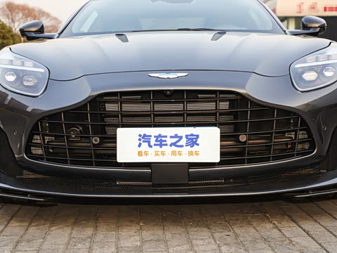 2025�� 4.0T V8 Coupe