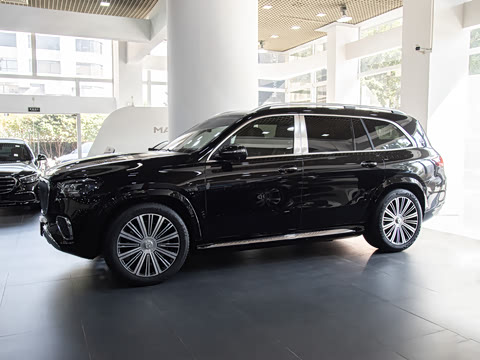 2025�� GLS 480 4MATIC