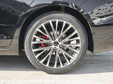 2025�� ��ҫ�� 1.5T ����ʿ