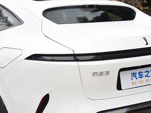 2025�� Ultra ���������