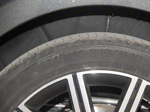 2024�� V 300 L ���������