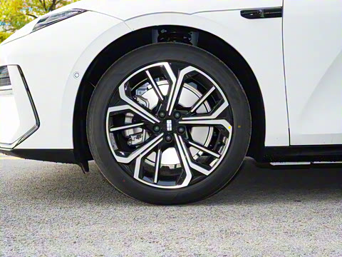 2025�� 700km Զ���Ǽݰ�