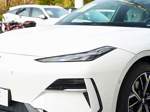 2025�� 700km Զ���Ǽݰ�