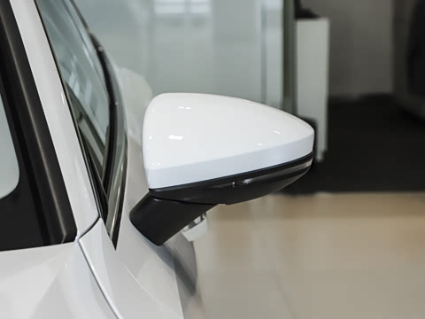 2025�� 45 TFSI ������