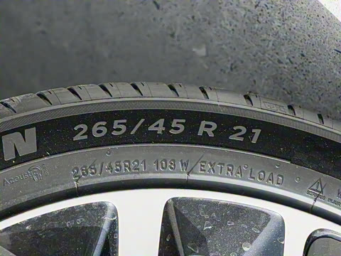 2025�� Ultra ���ܻ��°�