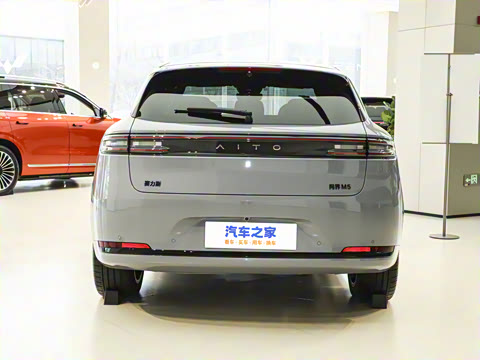 2025�� ����   Ultra ������