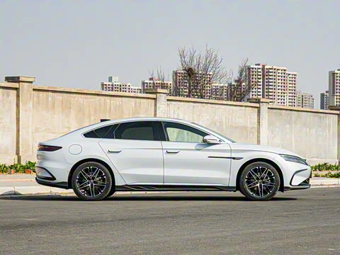 2025�� EV �Ǽݰ� 605KM������