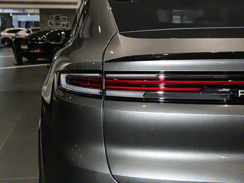 2025�� Cayenne Coup�� 3.0T