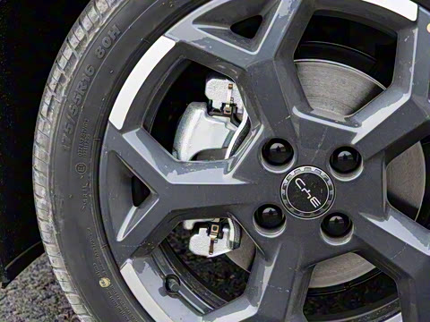 2025�� �Ǽݰ� 305km ���ɰ�