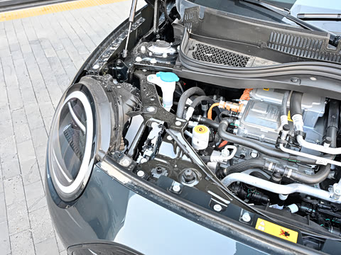 2025�� JOHN COOPER WORKS