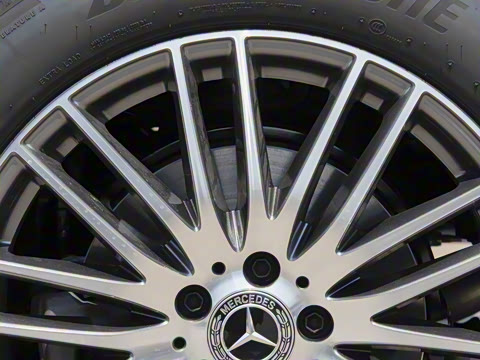 2025�� �Ŀ� GLC 300 L 4MATIC ������ 5��