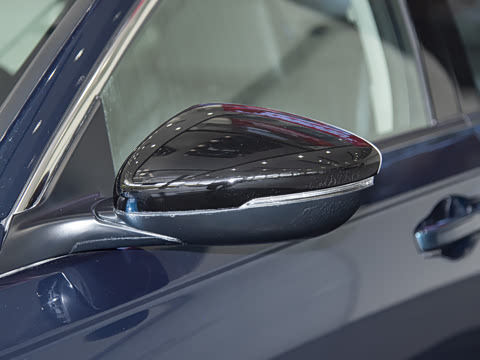 2025�� �˶�ϵ�� 260TURBO ������