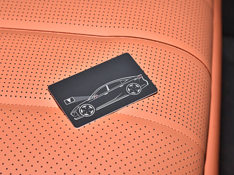 2025�� 300UltraǬ���Ǽ�ADS SE���̰�