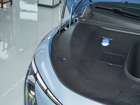 2025�� 555���˰�