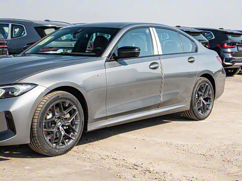 2025�� 330i M�˶���ҹ��װ