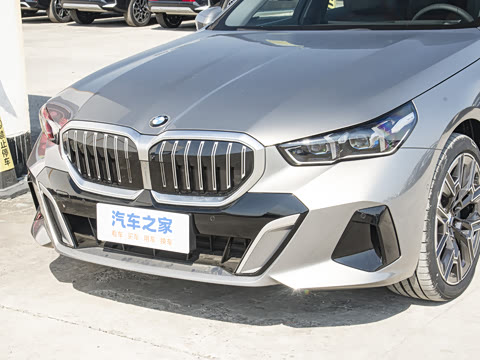 2025�� 530Li ������ M�˶���װ