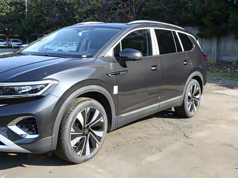 2025�� 380TSI ���������Ѿ�Pro  ������ 6��