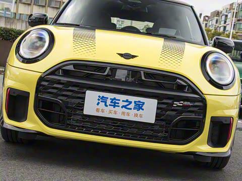 2025�� JOHN COOPER WORKS