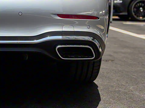 2024�� �Ŀ��� C 260 L �˶���