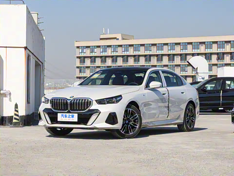 2025�� 530Li ������ M�˶���װ