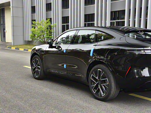 2025�� Max ���̰�