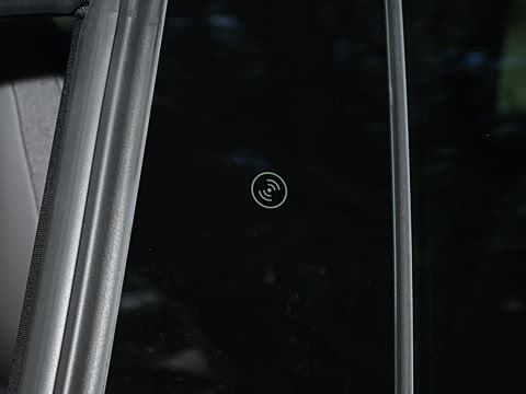 2025�� 75kWh Touring