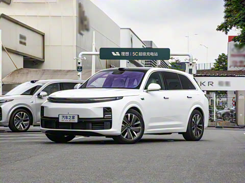 2025�� Pro ���ܻ��°�