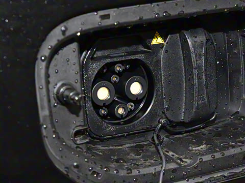 2025�� 300UltraǬ���Ǽ�ADS SE���̰�