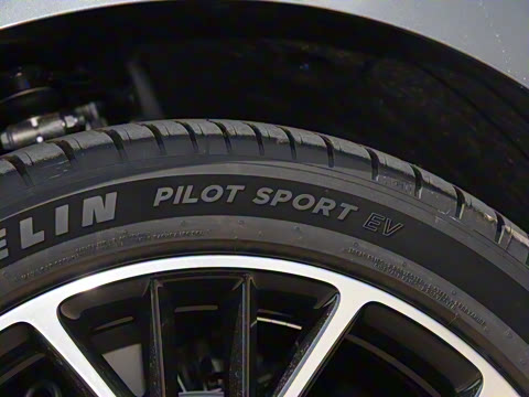 2025�� �������� Max �콢��